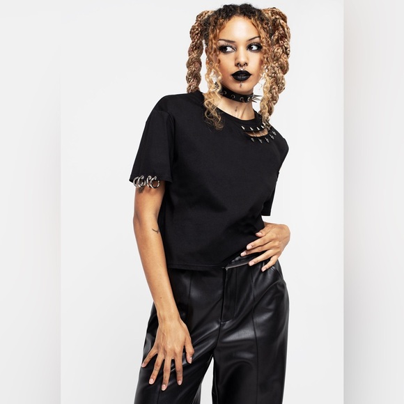 Disturbia Clarisse Pin Detail Cold Shoulder T-Shirt US 6 / UK 10 - Picture 6 of 6